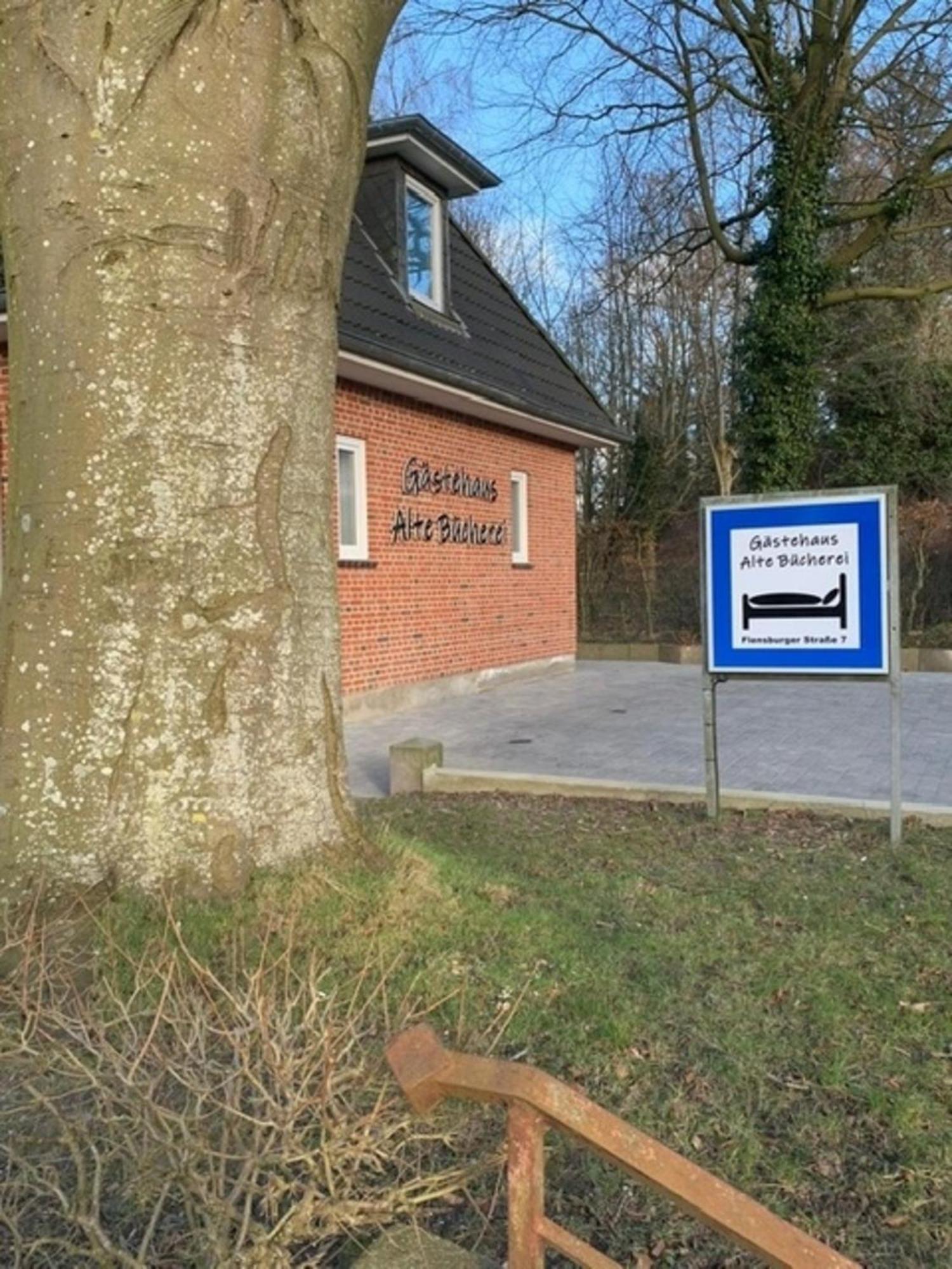 Gaestehaus "Alte Buecherei" Satrup Mittelangeln Exterior photo
